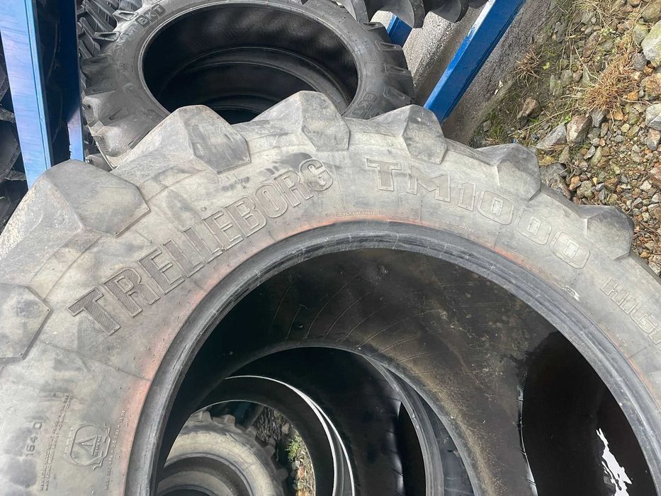 trelleborg tm1000 710/60r34 Valtra S354 tractor claas axion