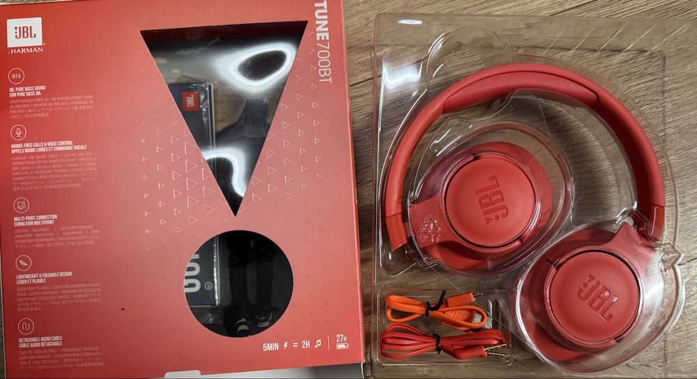 Наушники JBL TUNE 700ВT