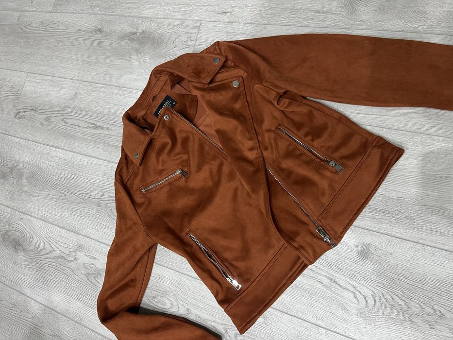 Дамски  якенца.