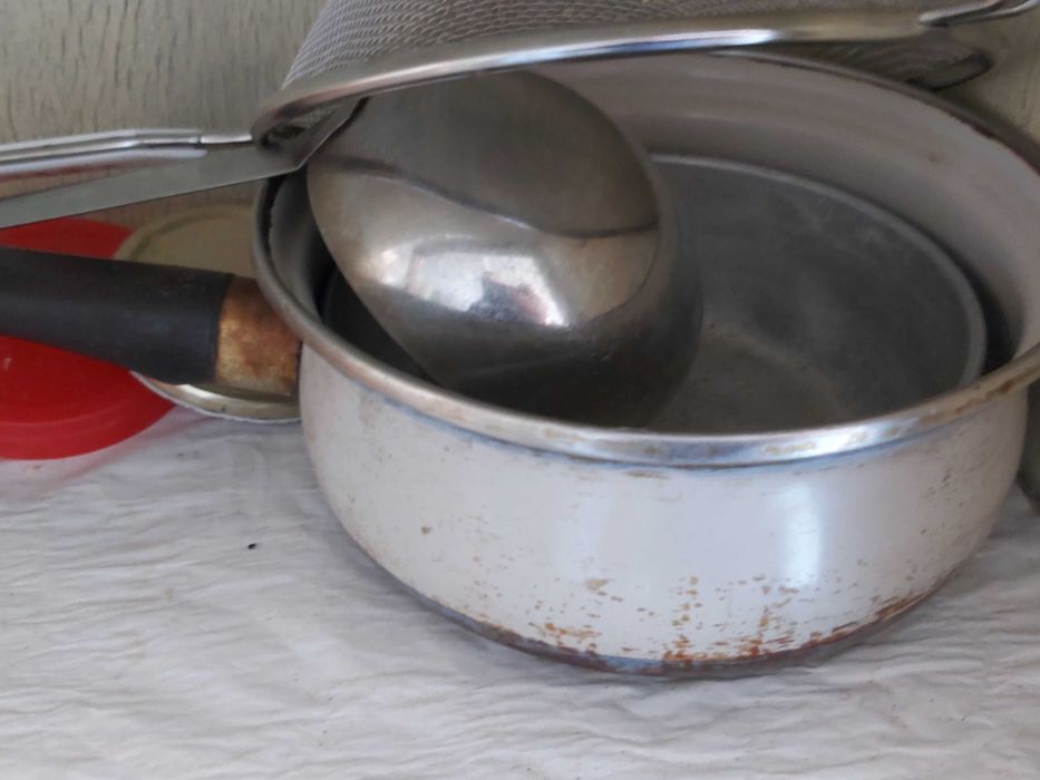 продавам касерола в запазено състояние