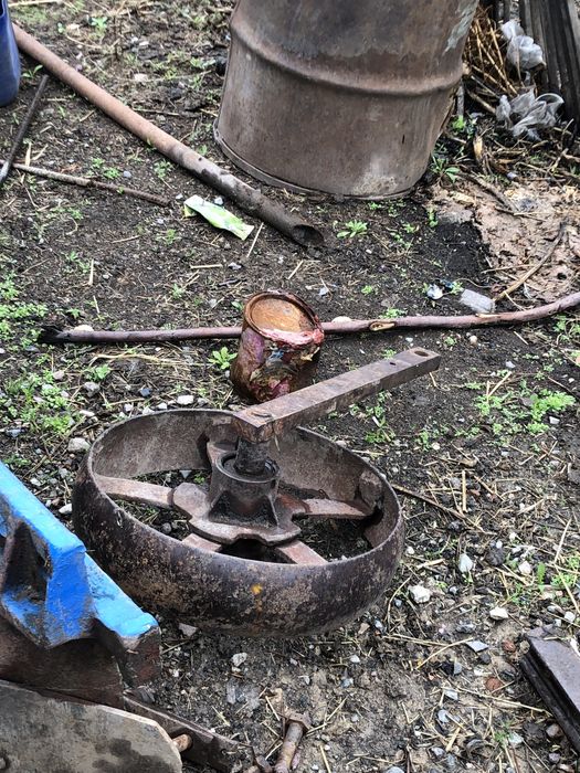 Продам плуг советскии