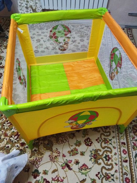 Продам детский игровой манеж