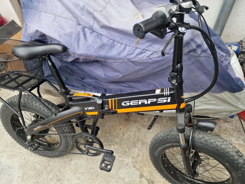Bicicleta electrica pliabila cu suspensie