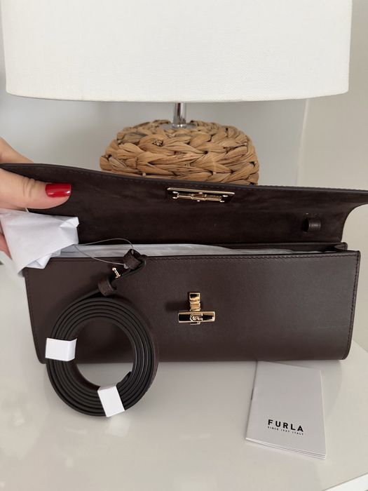 Furla дамска чанта естествена кожа и естествен велур