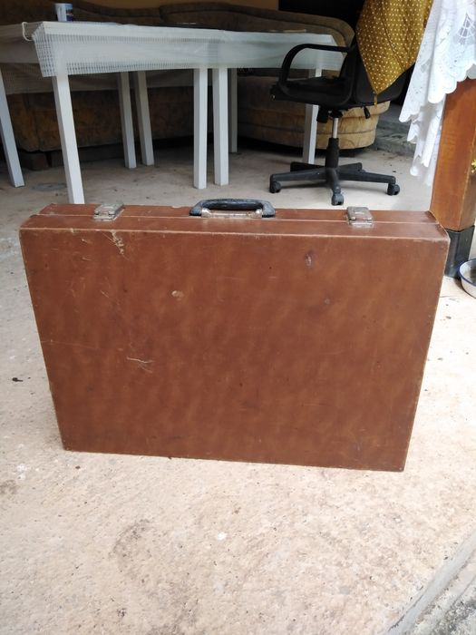 Къмпинг маса-куфар