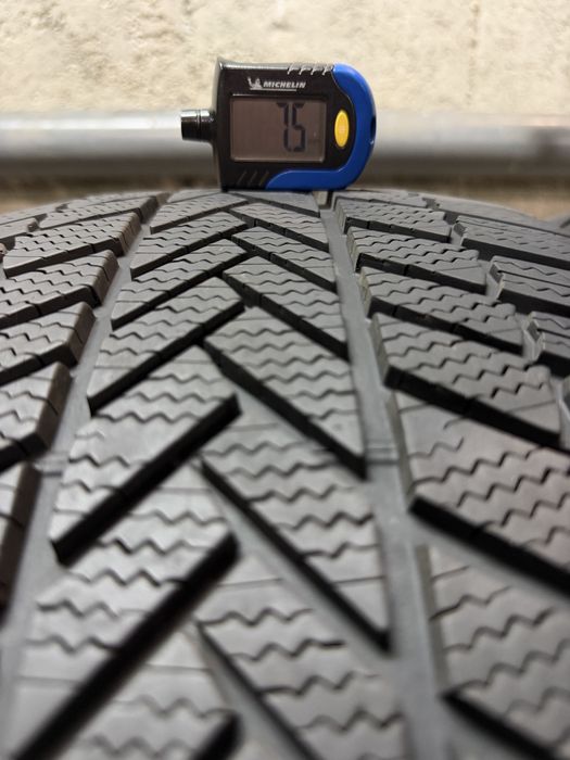 275/40/19 Bridgestone 2бр дот21