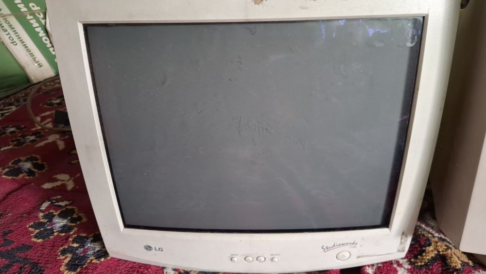 Монитор рабочий  б/у