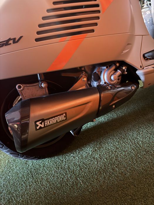 Vespa 300 GTV  2025