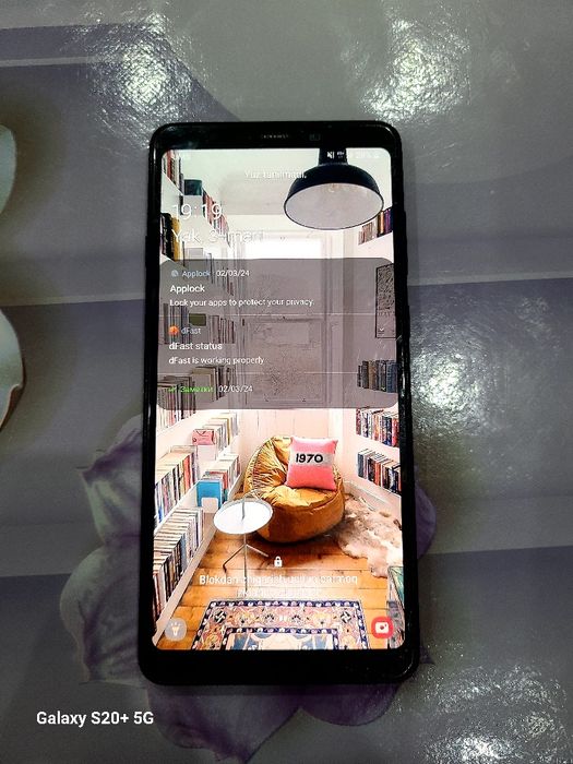 Samsung Galaxy 9 128 talik vashe bomba tel