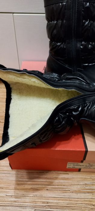 Продам сапоги на девочку 36 размер