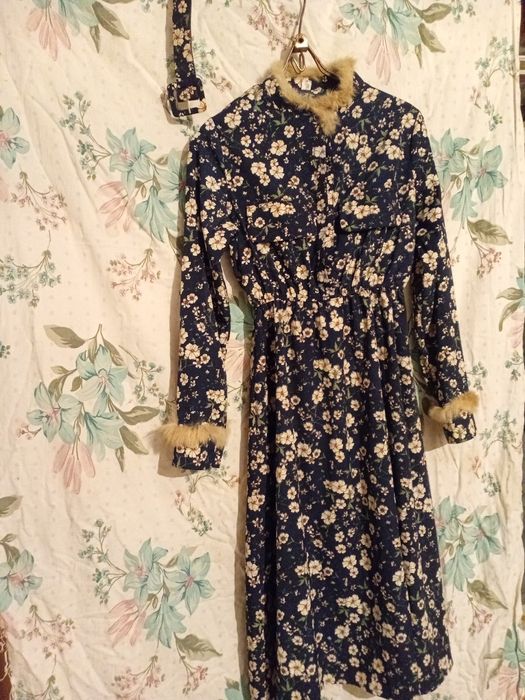 Продаю платье срочно!