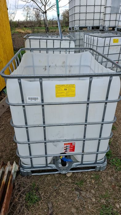 Rezervor,bazin apă 1000 litri ibc