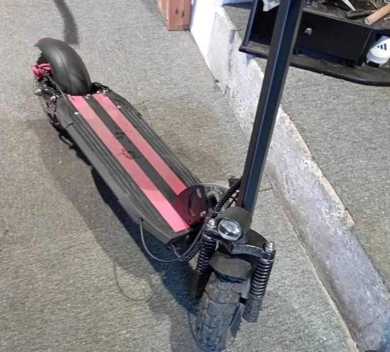 Trotineta electrica kugoo kirin m4 pro
