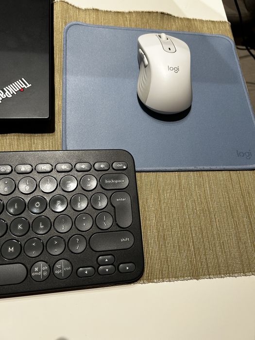 Logitech Keys K380 черна