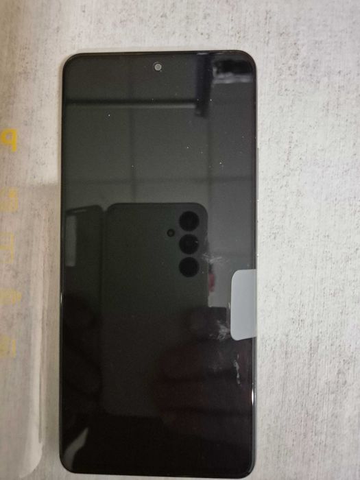 POCO F3 Изключително запазен