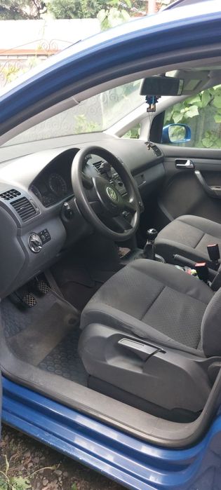 Vând VW Touran 2005 , motor 1,9 TDI  seria BKC