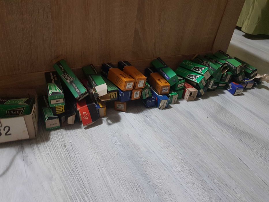 Tuburi lampi electronice 6N1P 6N2P PY88 EL86 EF80 6J1P PCH200 PL36