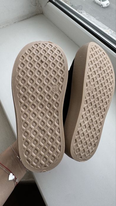 Продам детские новые кеды!