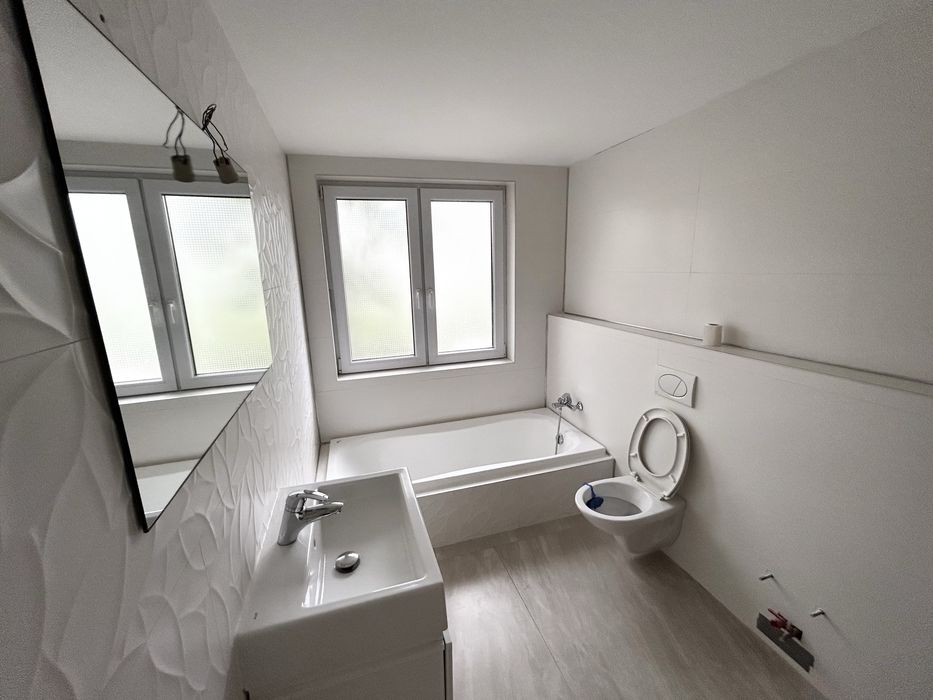 Apartament 48mp utili, renovat recent, recompartimentat, Terezian