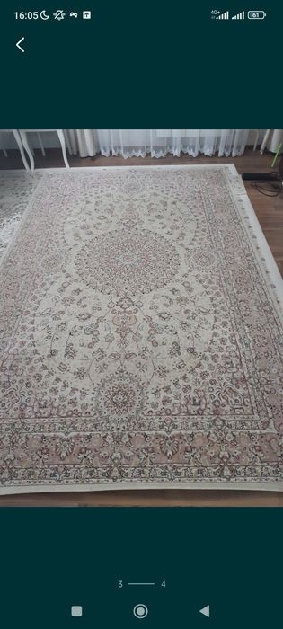 Продам шёлковый ковер 2* на 3 *