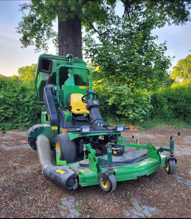 Masina tuns iarba sau gazon john deere