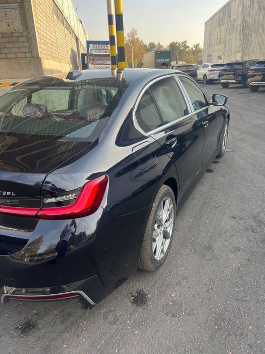 Avto kredit BMW I3 35L 2025 yil