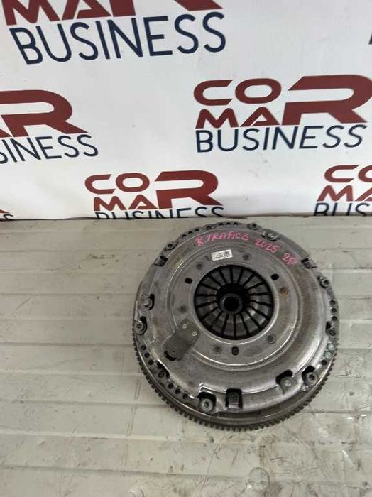 Kit ambreiaj RENAULT TRAFIC 2.0 fab 2025 cod piesa 302059239r -1000 KM