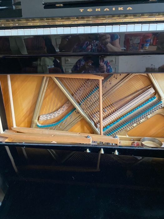 Продавам пиано Чайка-Руско