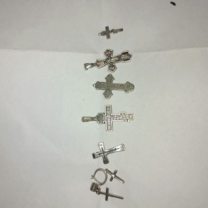 Крестики золотые