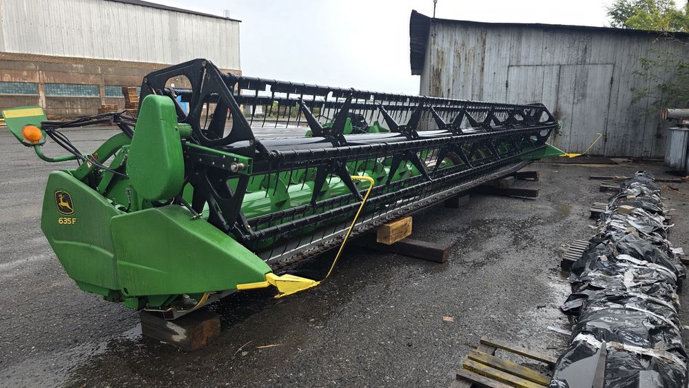 Жатка John Deere 635F