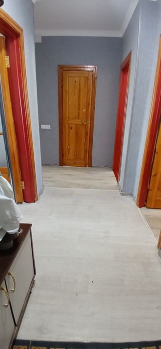 Продаётся срочно 4х ком кв ленг пр.цена 24мил. 4эт.