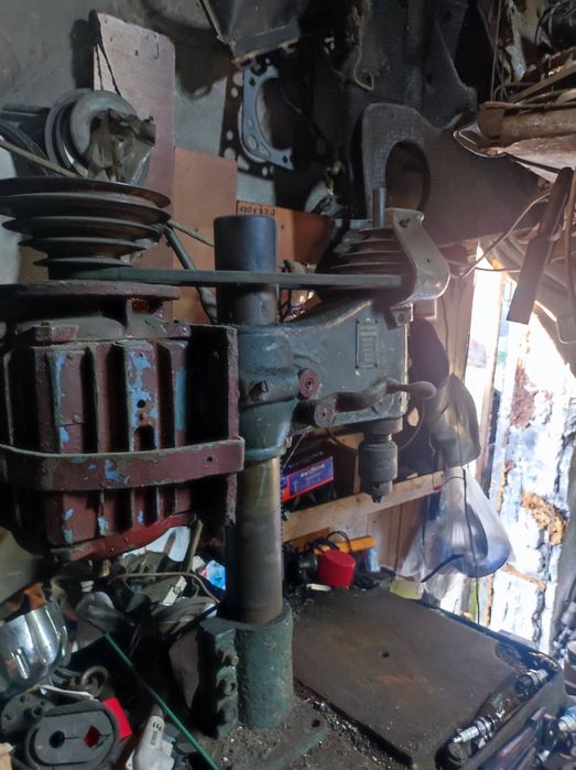 Сверлильный станок