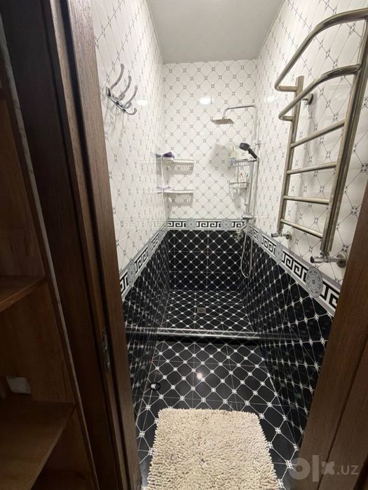 Srochna arendaga beriladi 4 etajli kotej