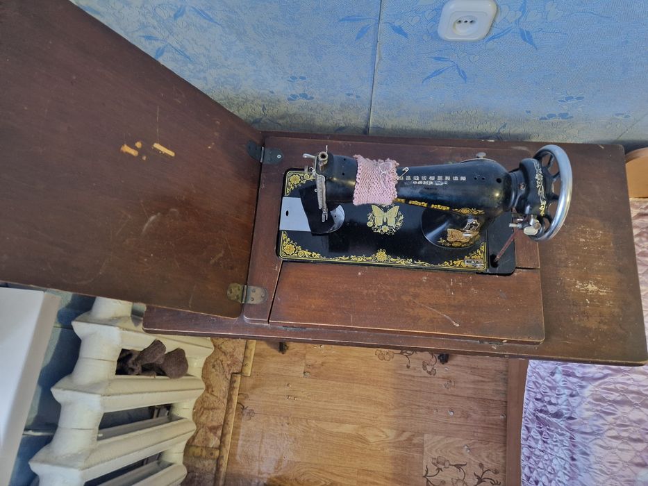 Швейная машинка, ретро