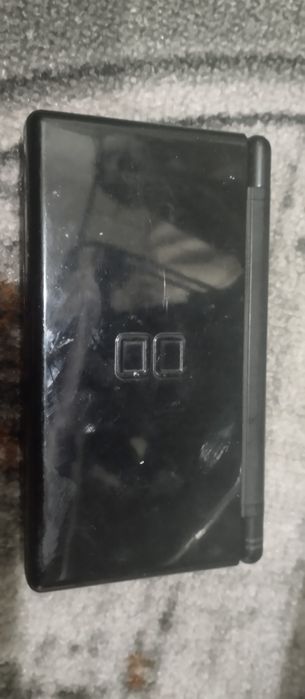 Nintendo D's игровая приставка