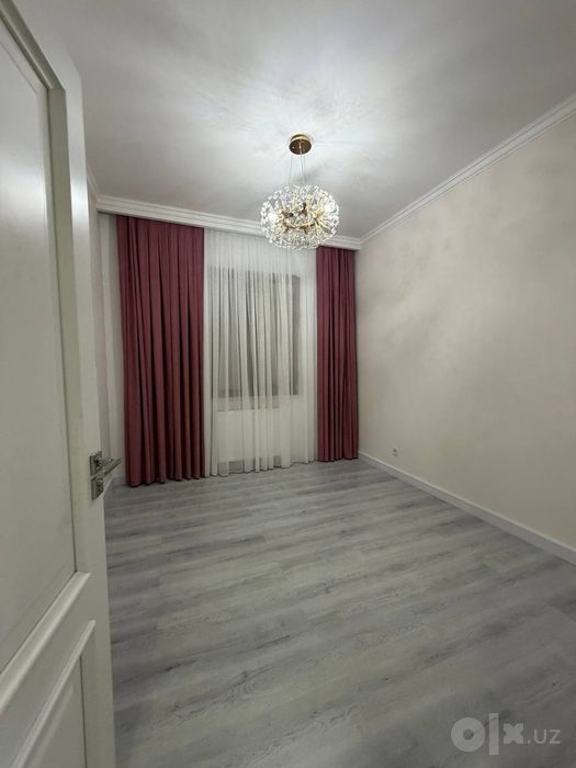 Yakkasaroy tumani 3 xonali kvartira 2 ta s/u 2 ta balkon yangi remont