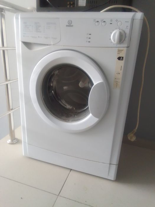 Стиральная машина indesit