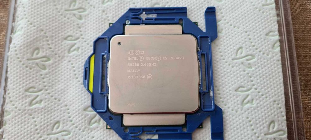 Procesor Server Intel Xeon E5-2630V3 SR206 2.40GHz 8CORE