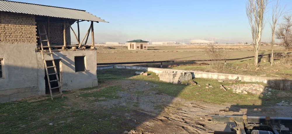 Продаётся участок 4 соток