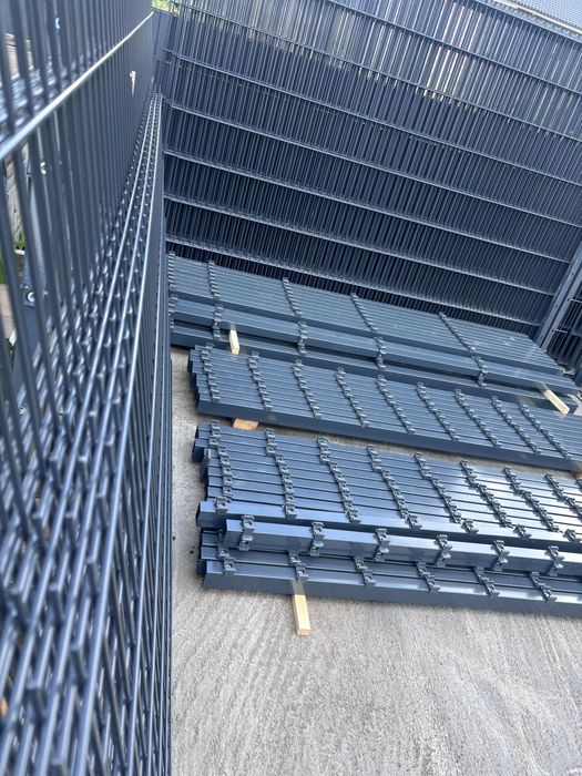 Plasa Gard fir Dublu cu Stalp Gard import Germania .