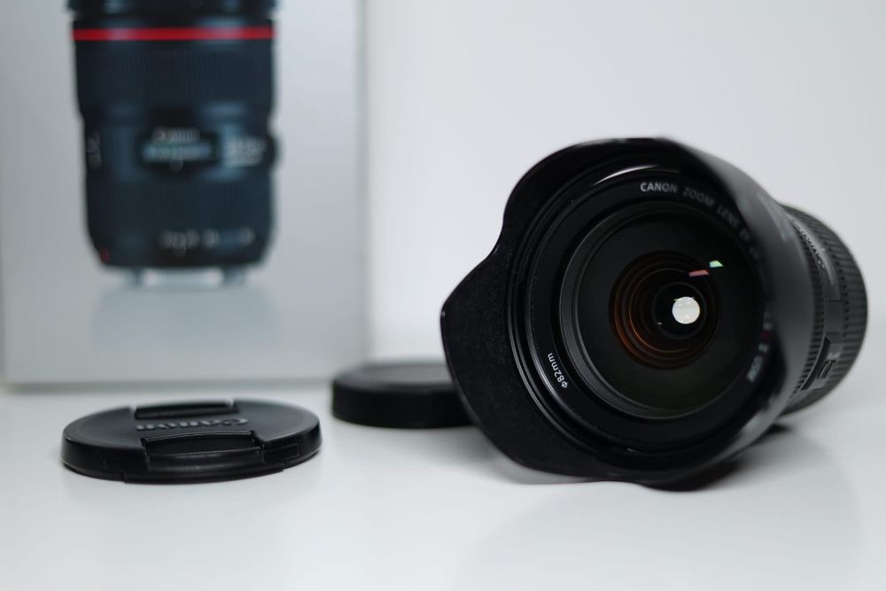 Obiectiv Canon EF 24-70 mm F2.8 L ii usm, impecabil, la cutie.