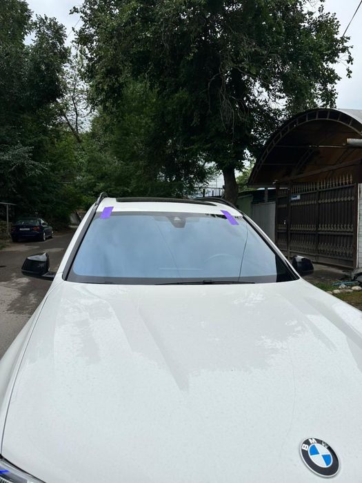 Лобовое стекло на BMW G05