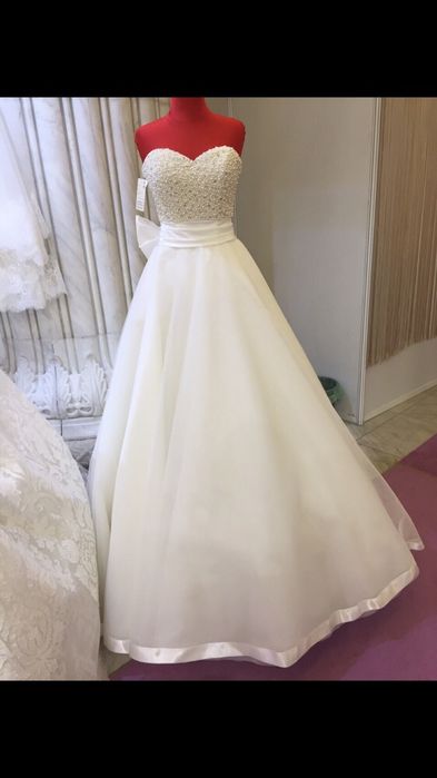 Rochie mireasa Viktoriya Maksimchuk