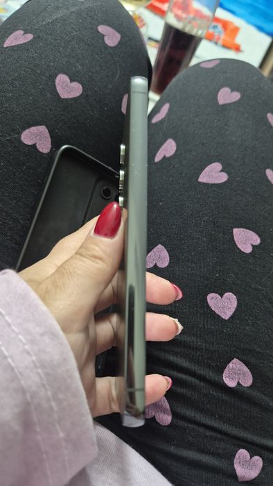 Телефон Samsung Galaxy S23
