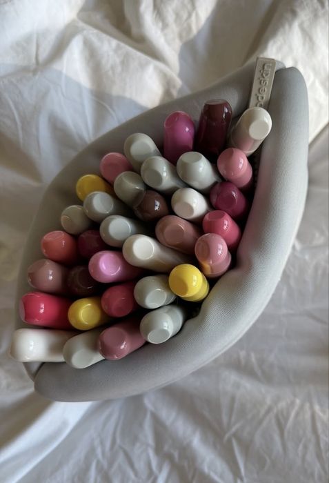 Оригинални Rhode Peptide Lip Tint / Treatment гланцове от САЩ – 9 € | Налични цветове | BESTIE промо + 2 гланца ПОДАРЪК