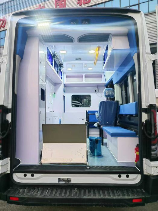 Ford Transit T8 ambulance, машина скорой помощи как Mercedes Sprinter
