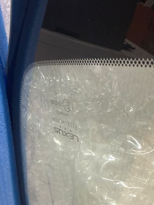 Лобовое Лексус RX 350