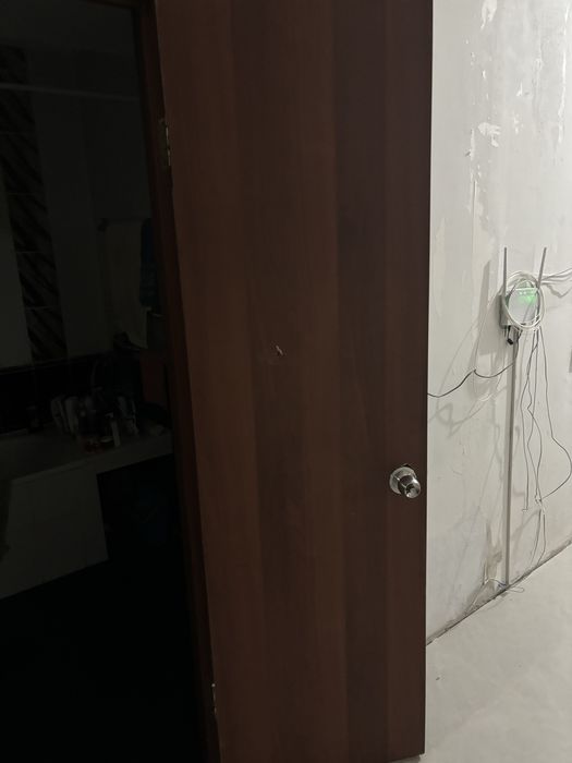Срочно продам 4 двери