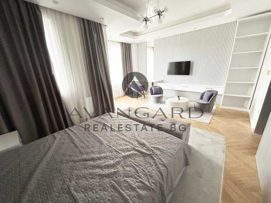 Продава се Къща в Пловдив, Остромила - 388 кв.м за 1225 €/кв.м - Снимка #13