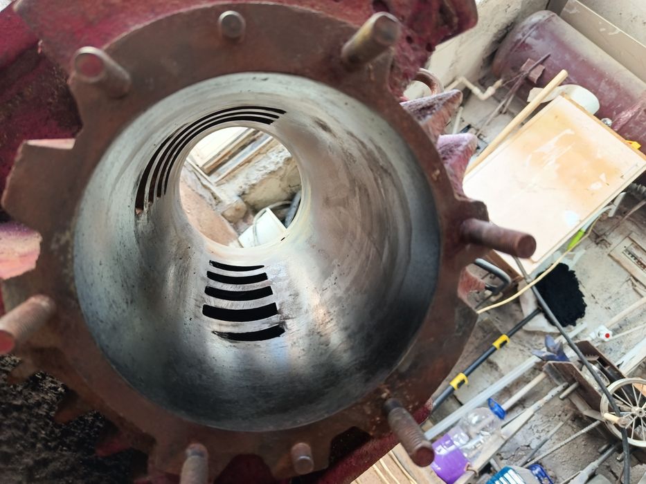 Ассенизаторга говновозга цементовоз насос сотилади